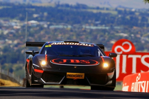 Peter Kox erg snel, teamgenoot crasht Lamborghini in Bathurst 12 Hours